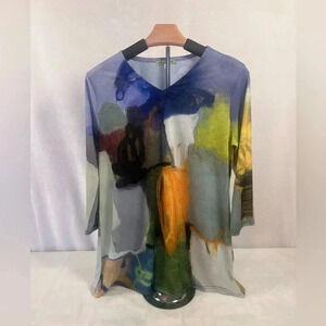 Lily London Abstract Knit Top